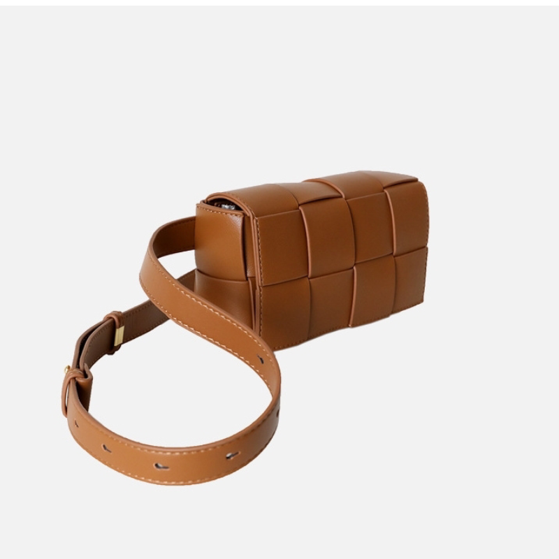 Brown_Woven_Leather_Flap_Bag_Fanny_Pack_4