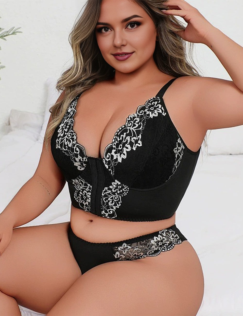Women Plus Size Black Lace Embroidered Longline Bra Set