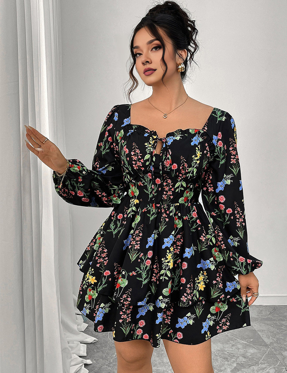Women Plus Size Elegant Floral Print Square Neck Mini Dress