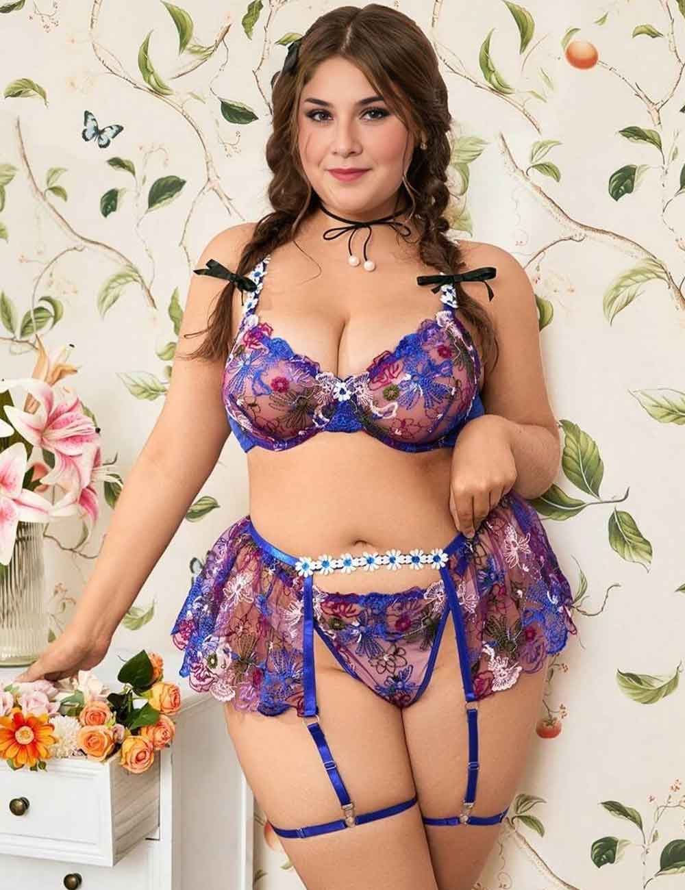 Women Plus Size Floral Embroidery Bra Set