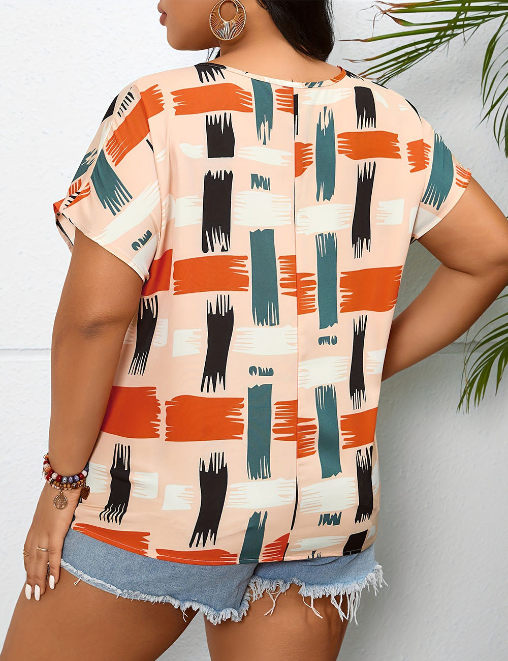 Women_Plus_Size_Geometric_Print_Short_Sleeve_Top_PRUSES_7