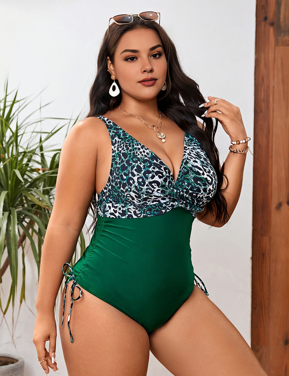 Women_Plus_Size_Leopard_Print_And_Fat_Lady_Bikini_1