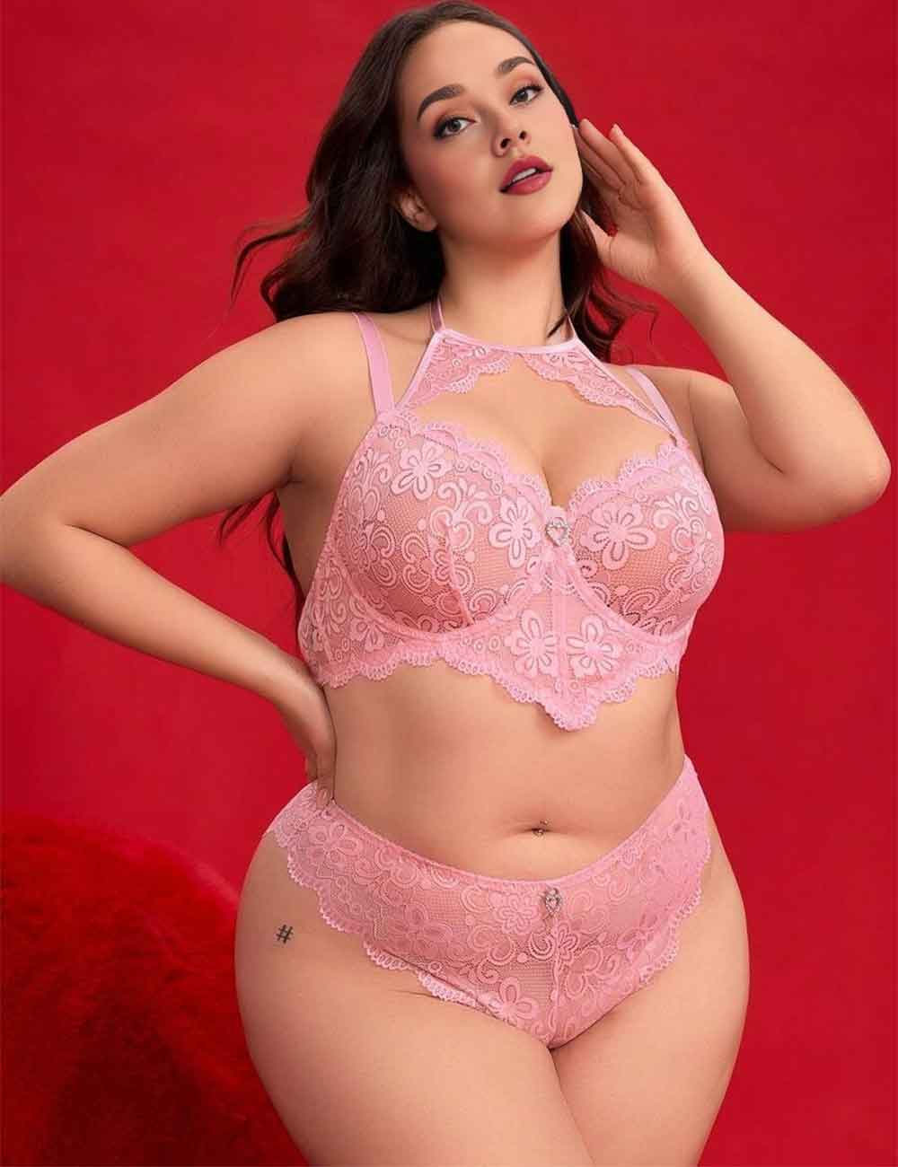 Women Plus Size Pink Lace Neck-Hanging Bra Set