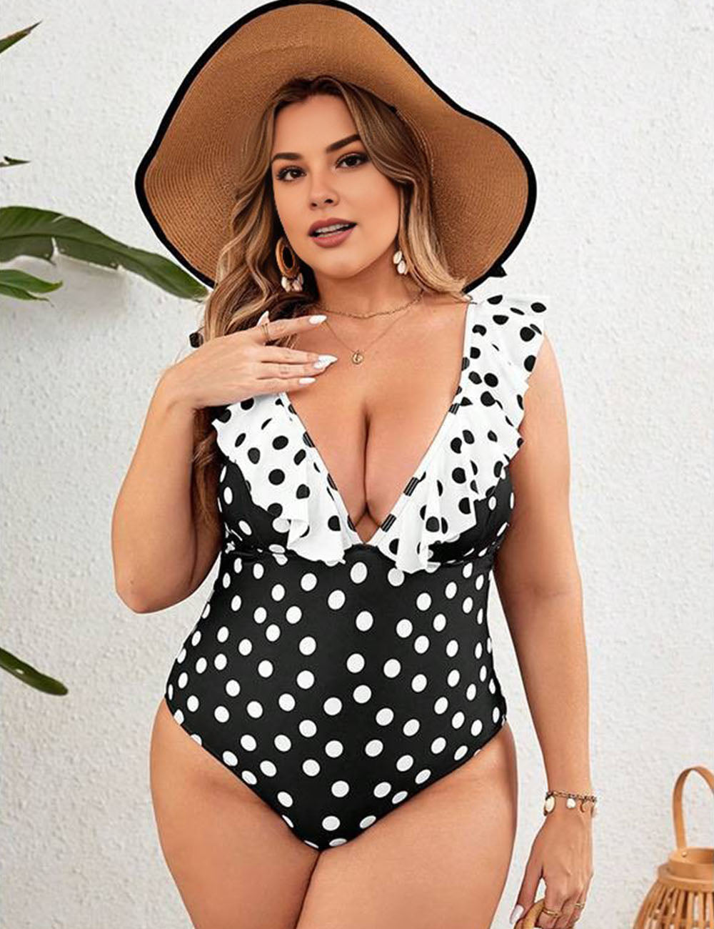Women_Plus_Size_Ruffled_Polka_Dot_One-Piece_Swimsuit_5