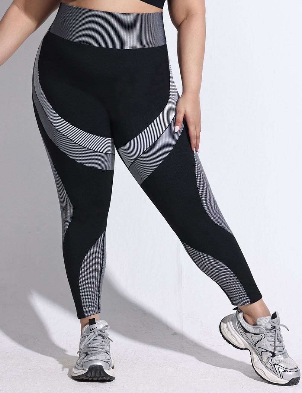 Women_Plus_Size_Seamless_Scrunch_Legging_Yoga_Pants_PRUSES_7