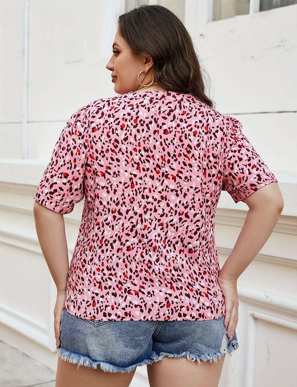 Women_Plus_Size_V-Neck_Pink_Leopard_Print_Blouse_PRUSES_9