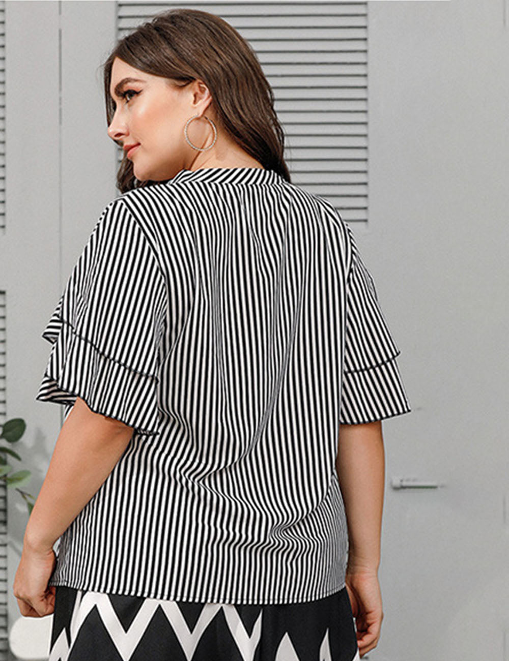 Women_Plus_Size_V-Neck_Ruffle_Sleeves_Striped_Blouse_PRUSES_2