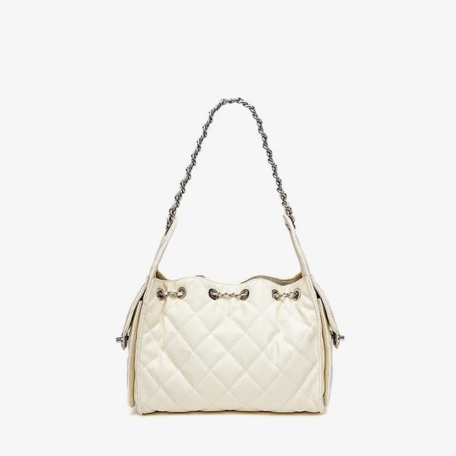 Quilted handbag with a chain strap