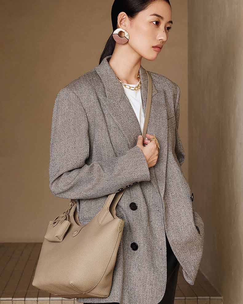 Women's gray Leather Bucket Bag with Mini Pouch