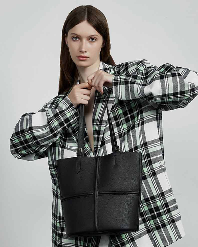 Women's black Leather Commuter Tote Bag