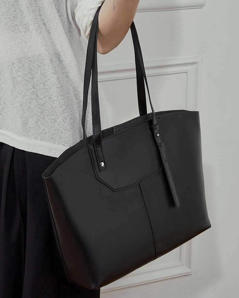 Women's black Minimalist Vegetable-Tanned Leather large Tote Bag