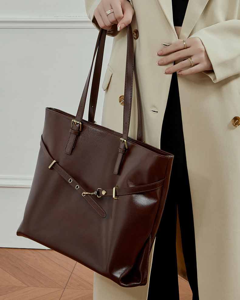 Women's chocolate Vegetable-Tanned Leather Large Tote Bag