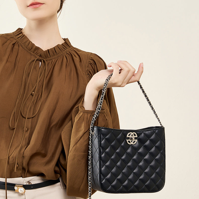 black_leather_chain_bag_quilted_crossbody_bag_1