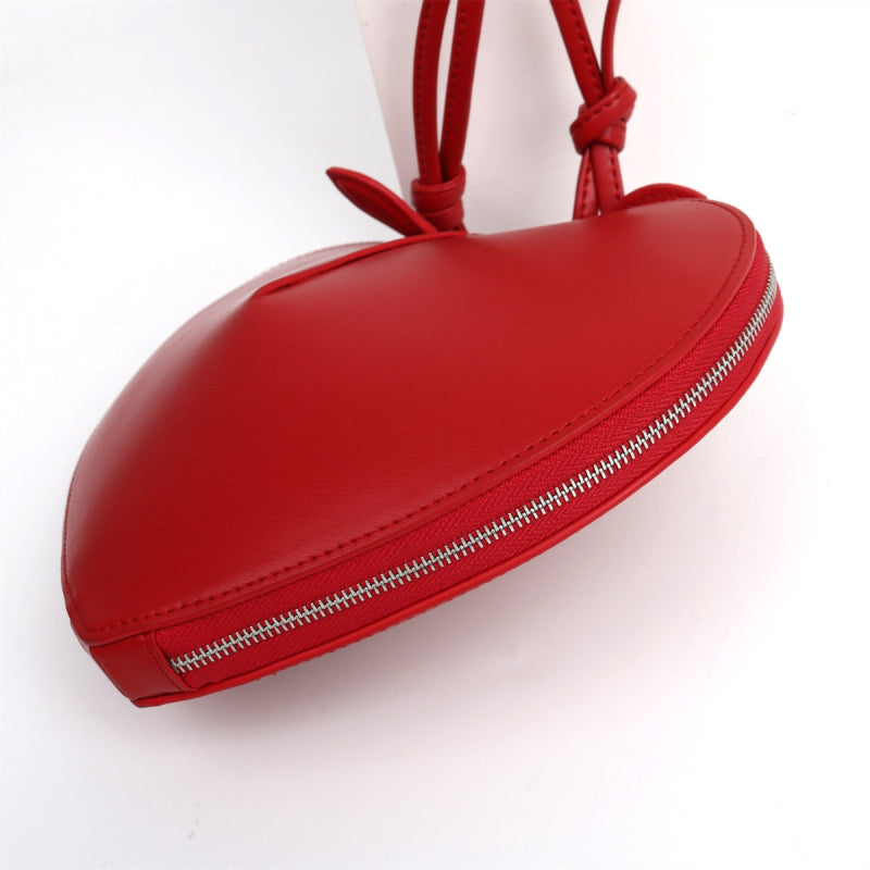 black_leather_heart_zipper_crossbody_mini_bags_16