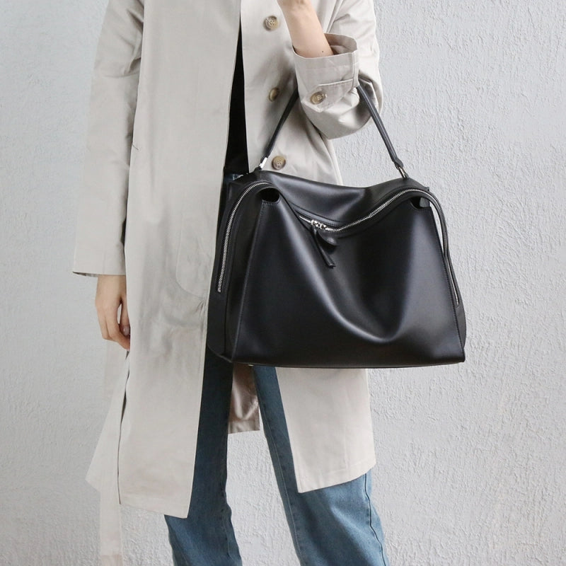 black_leather_zipper_large_tote_bag_with_wide_shoulder_strap_shoulder_3