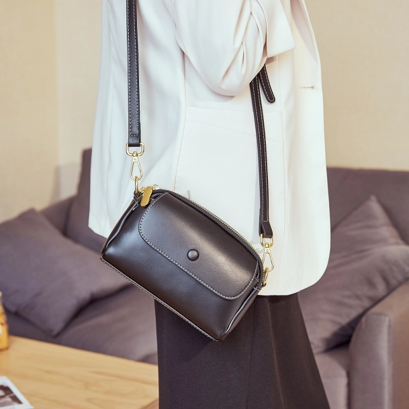 black_leather_zipper_multilayer_crossbody_mini_bags_daily_purses_1