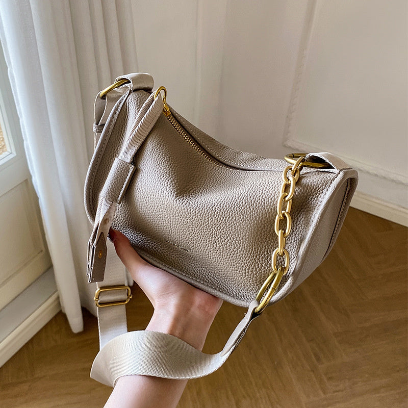 grey_leather_wide_strap_over_the_shoulder_bags_chain_crossbody_bag_4