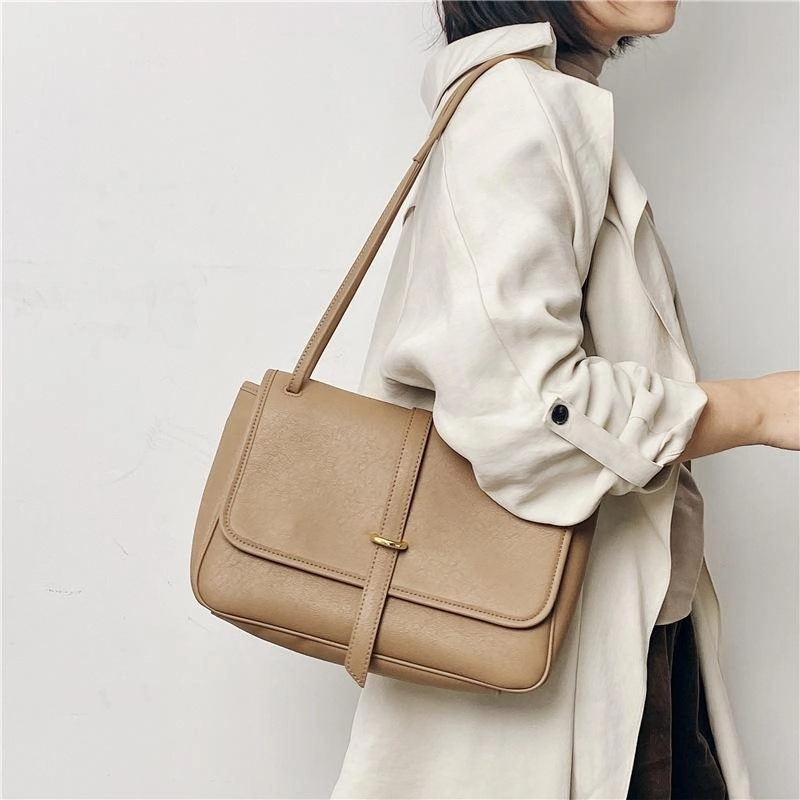 soft_leather_flap_shoulder_bag_messenger_bags_for_women_1