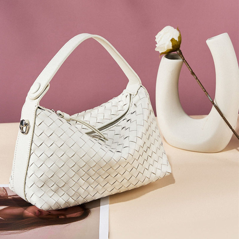 white_woven_chain_shoulder_bag_leather_handbags_3__1