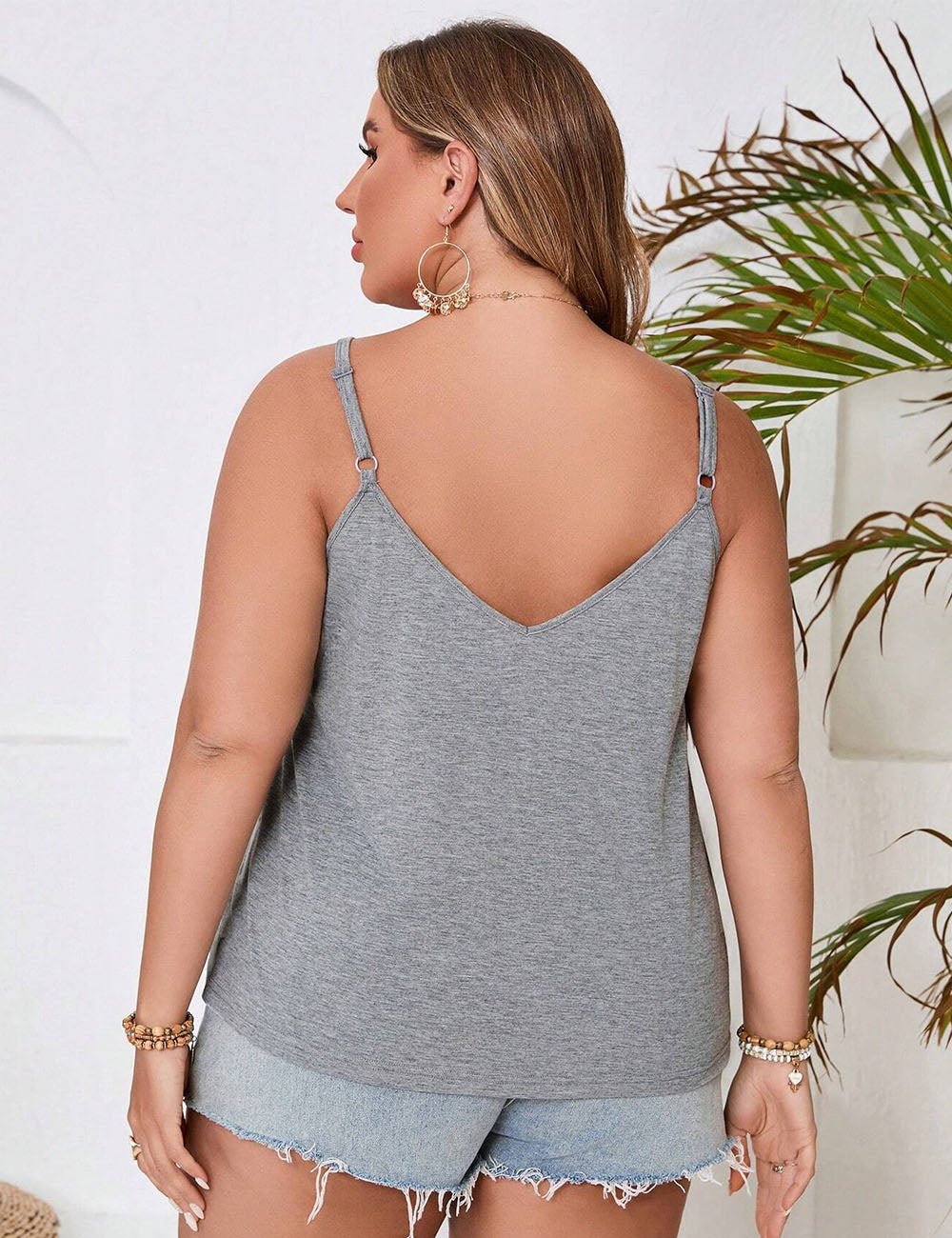 Women Plus Size Gray Keyhole Surplice Tank | PRUSES - PRUSES
