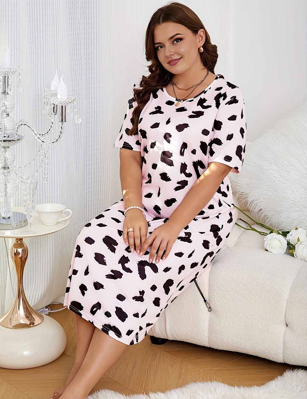 Plus Size Leopard Print Short Sleeve Nightgown