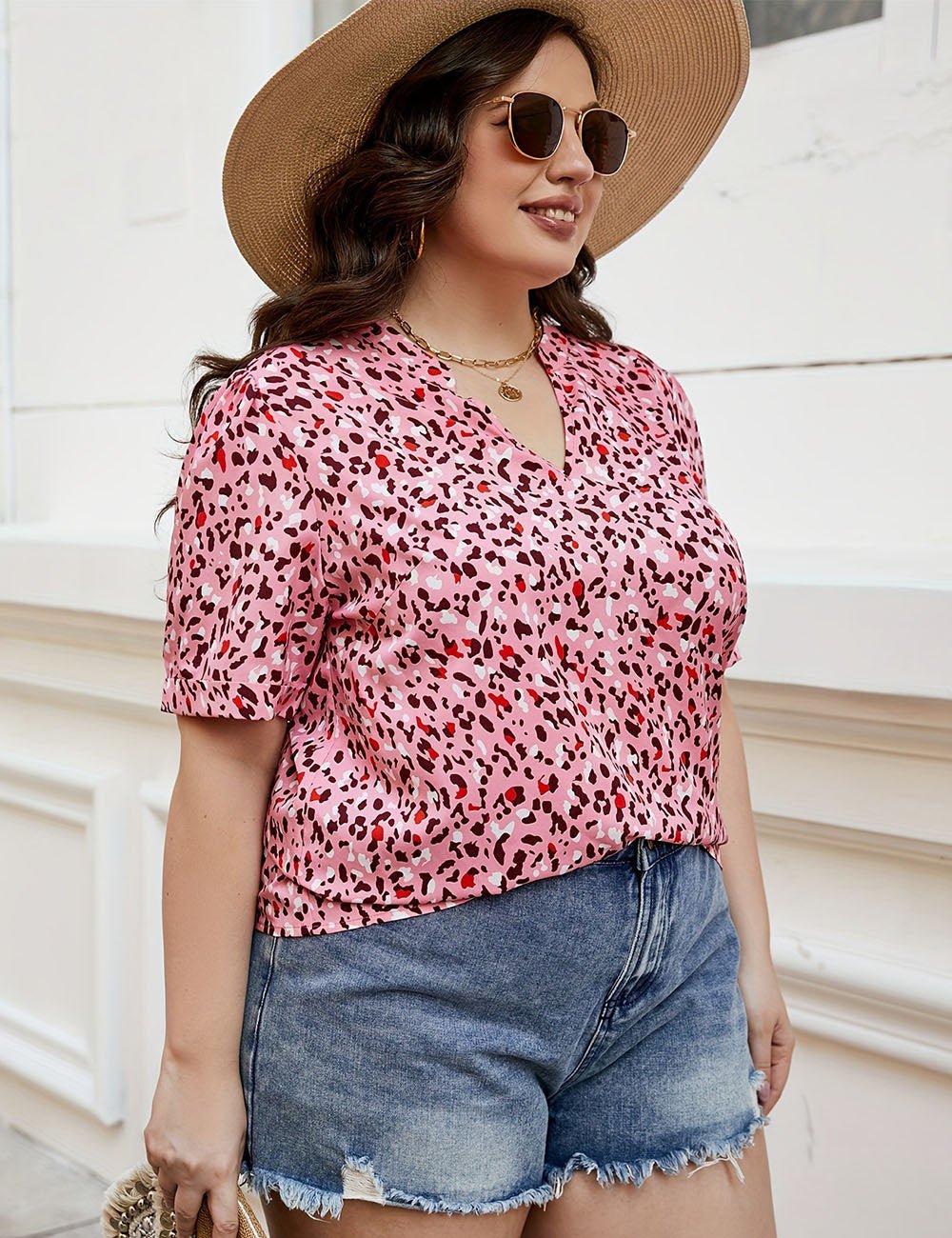 Women Plus Size V - Neck Pink Leopard Print Blouse | PRUSES - PRUSES