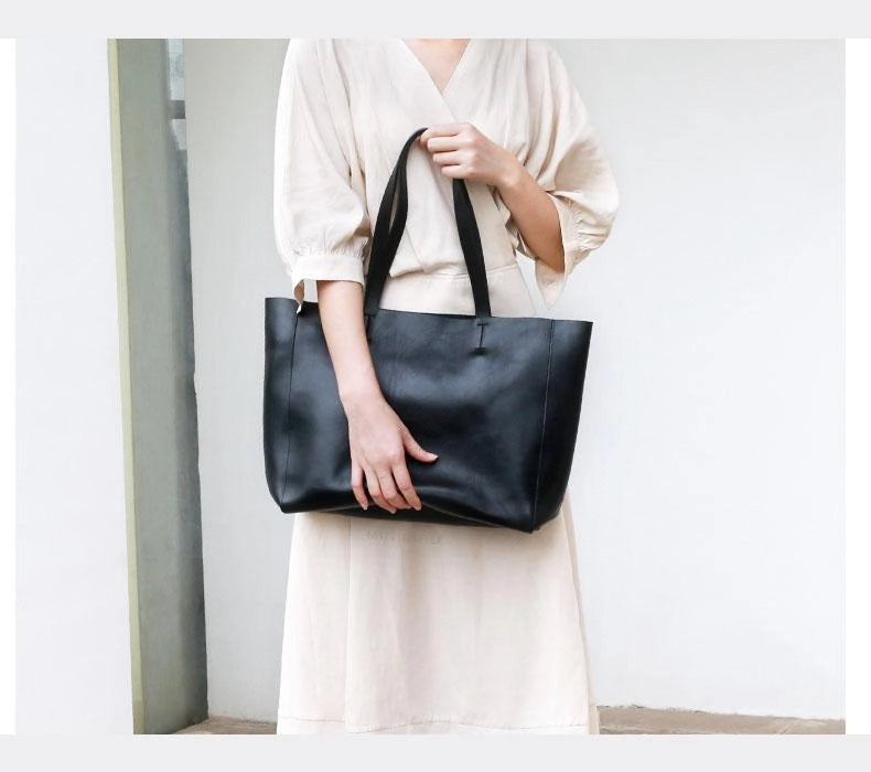 Black Horizontal Soft Leather Tote Bag for Women | PRUSES-6