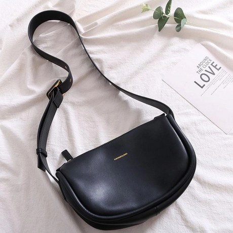 Black Leather Vinatge Waist Bag Wide Strap Crossbody Bags | PRUSES