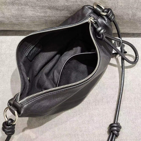 Black_soft_leather_zipper_half-moon_shoulder_bag_vintage_hobo_bags_6