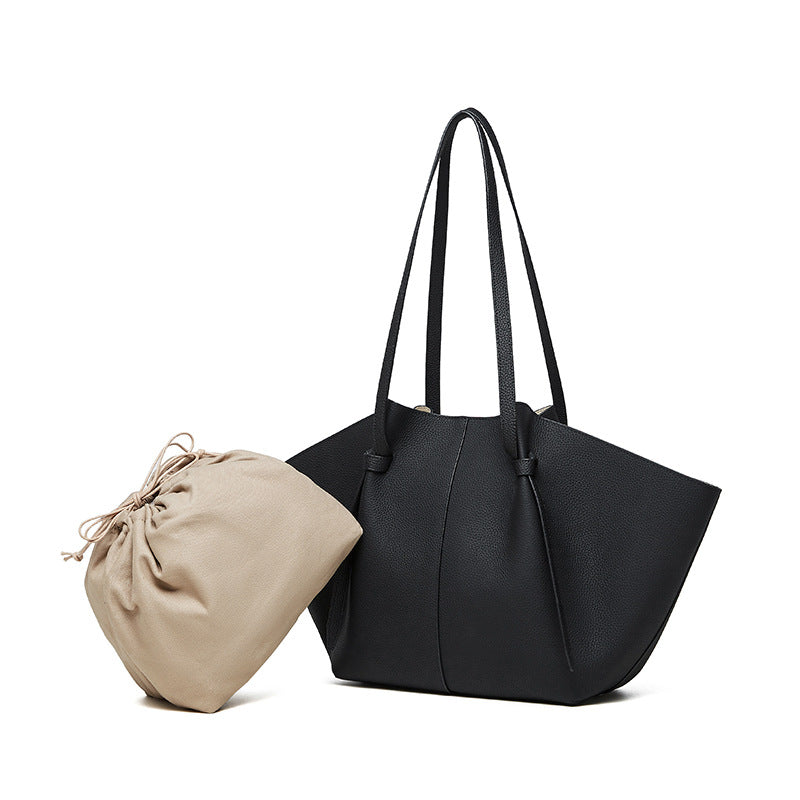 Large Capacity Genuine Leather Bat Carrying Wing Tote Bag | PRUSES