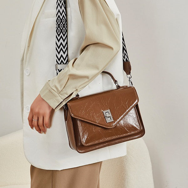 Leather_Shoulder_Flap_Turn_Lock_Square_Bags_PRUSES_2