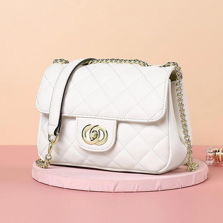 White Flap Quilted Purse Bag Leather Shoulder Bags with Chain Strap