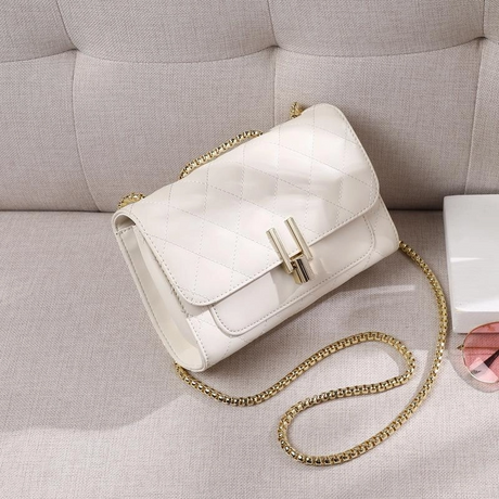 White Flap Quilted Work Bag Leather Shoulder Bags with Chain Strap-1