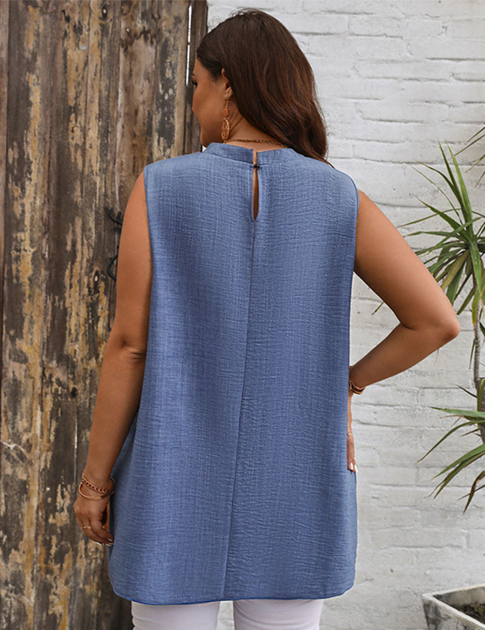 Women_Plus_Size_Asymmetric_Hem_Sleeveless_Blouse_PRUSES_8