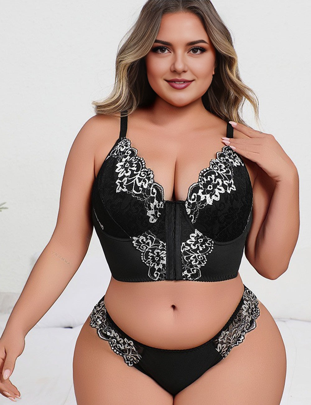 Women Plus Size Black Lace Embroidered Longline Bra Set