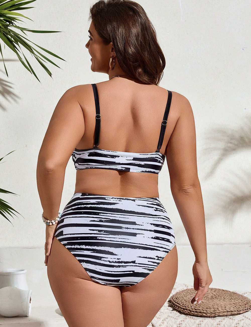 Women_Plus_Size_Black_White_Splicing_Zebra_Print_Bikini_5