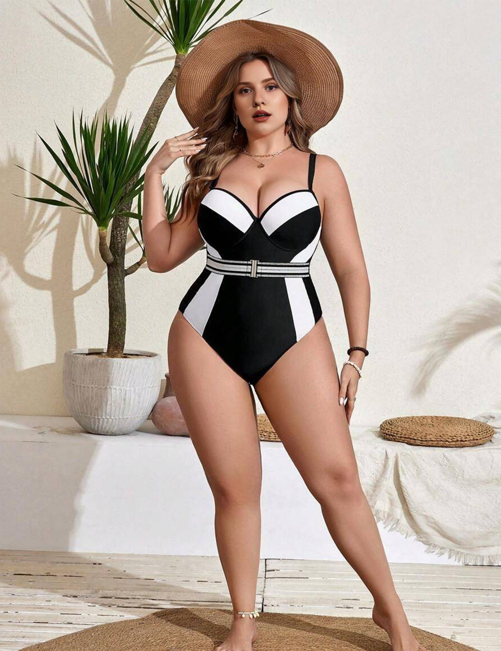 Women_Plus_Size_Color_Block_Hollow_Out_One_Piece_Swimsuit_4