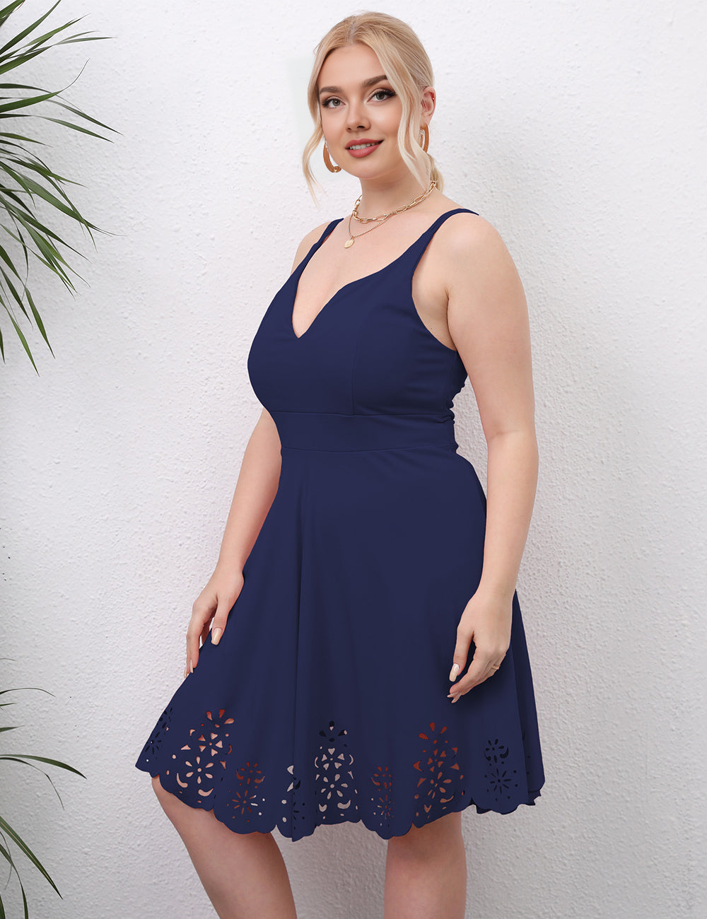Women Plus Size Deep V Backless Sling Flower Hollow Dress-7