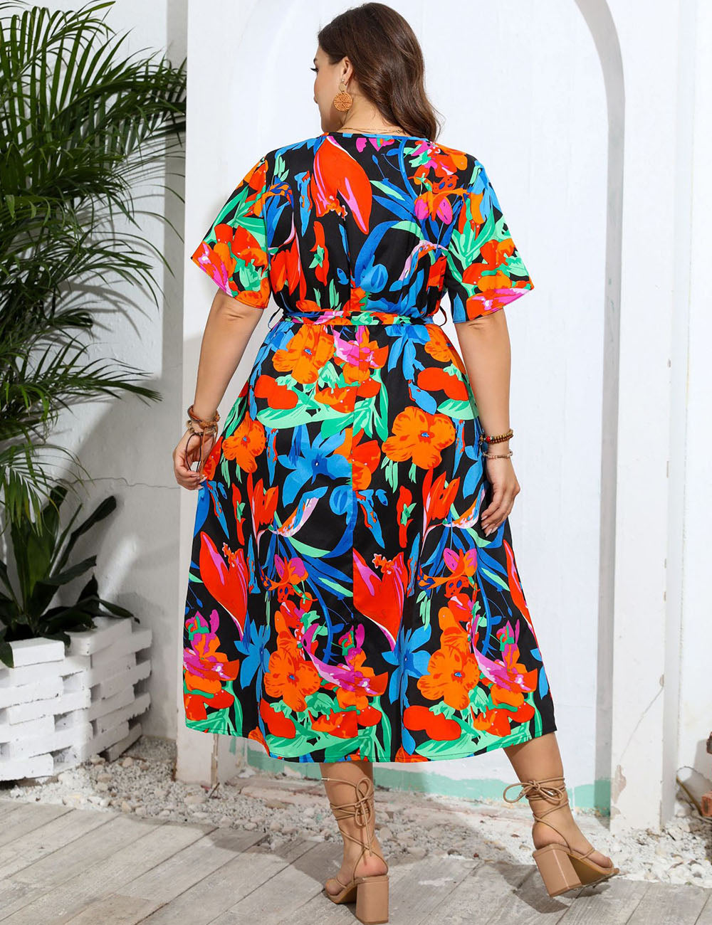 Women_Plus_Size_Floral_Print_V-Neck_Dresses_1