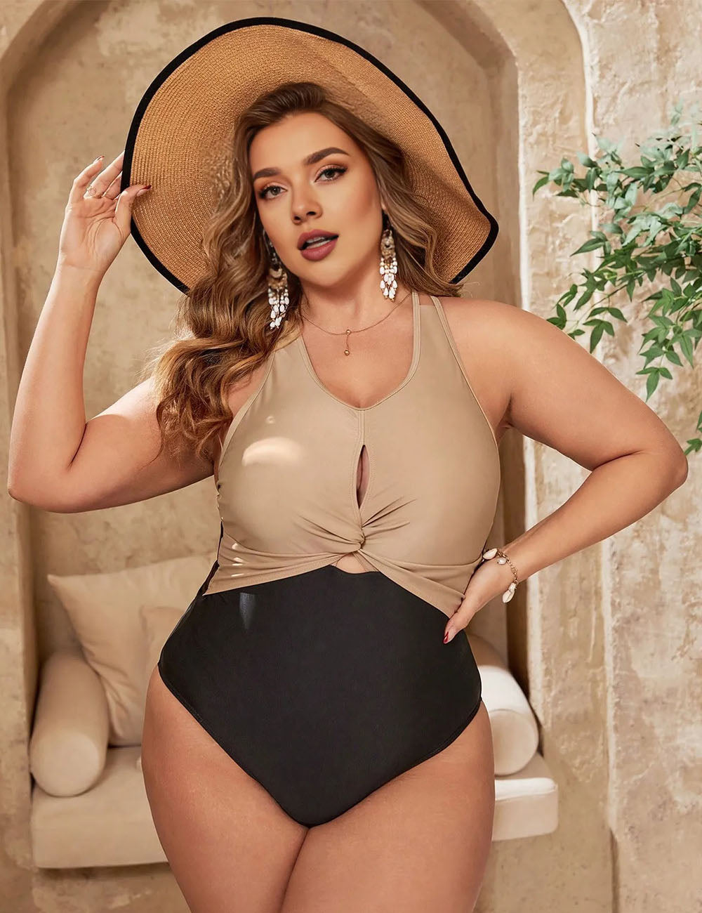 Women_Plus_Size_High_Elastic_Color_Block_Hollow_One-Piece_Swimsuit_1