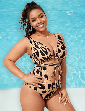 Women Plus Size Leopard Point One-Piece Swimsuit-2