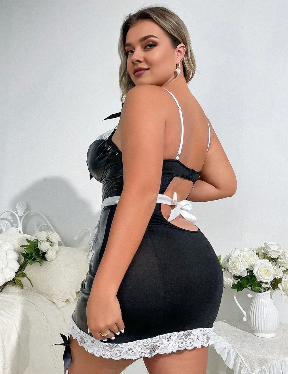 Women Plus Size Maid Lace Leather Uniform-1