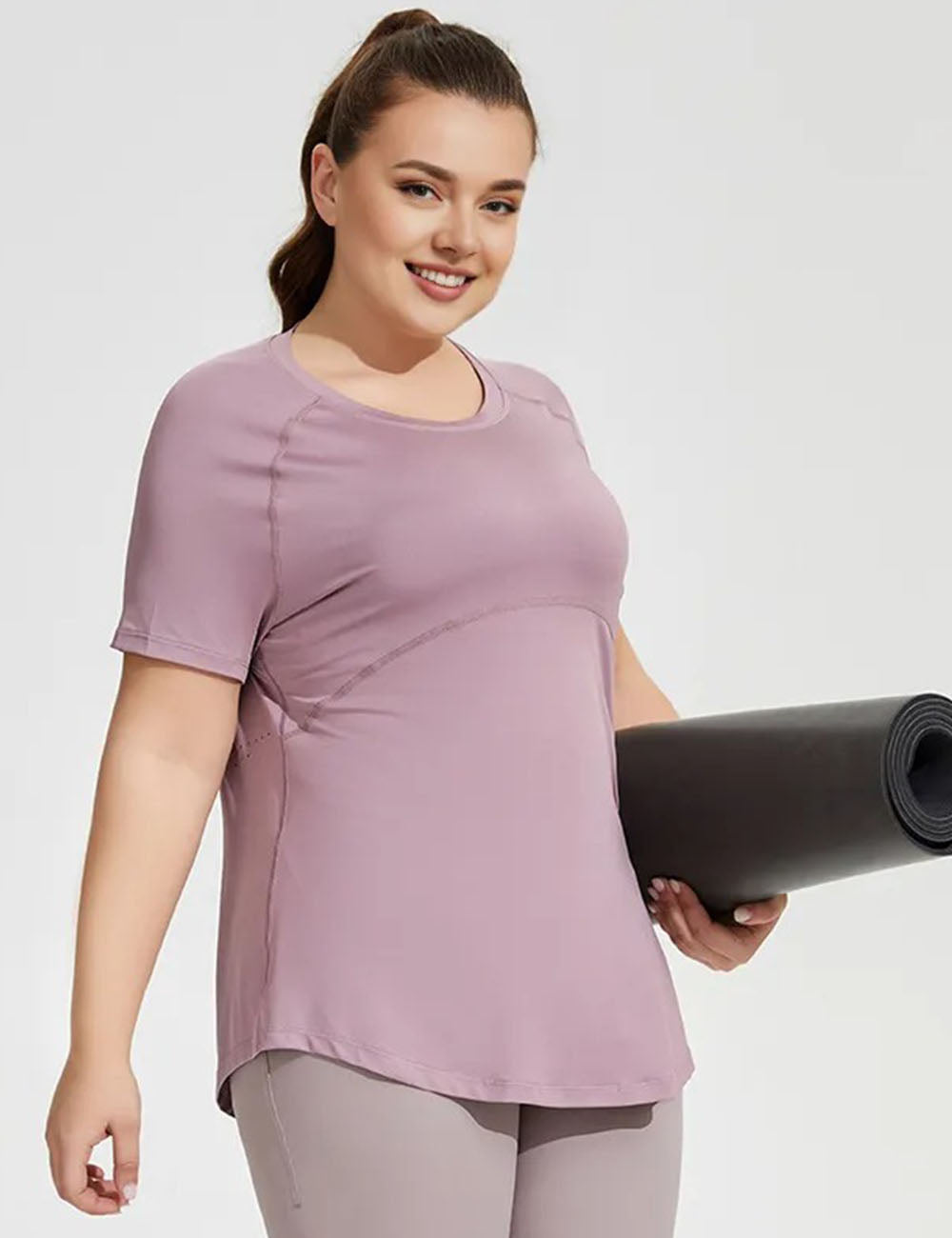 Women_Plus_Size_Mesh_Yoga_Shirt_Breathable_Slim_Sports_Tops_PRUSES_4