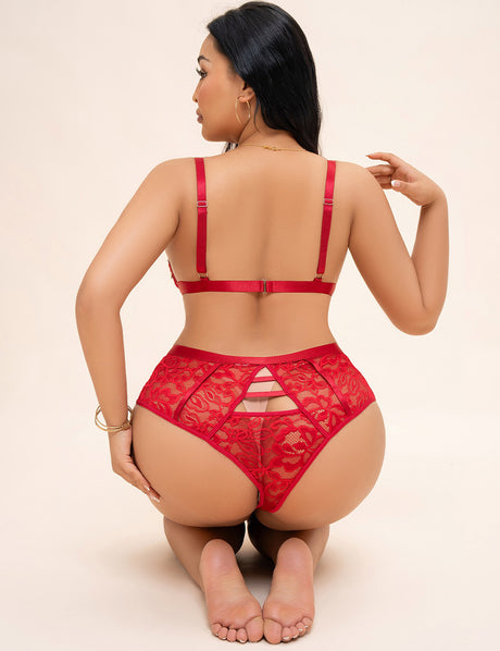 Women Plus Size Red Lace Bra and Panty Set
