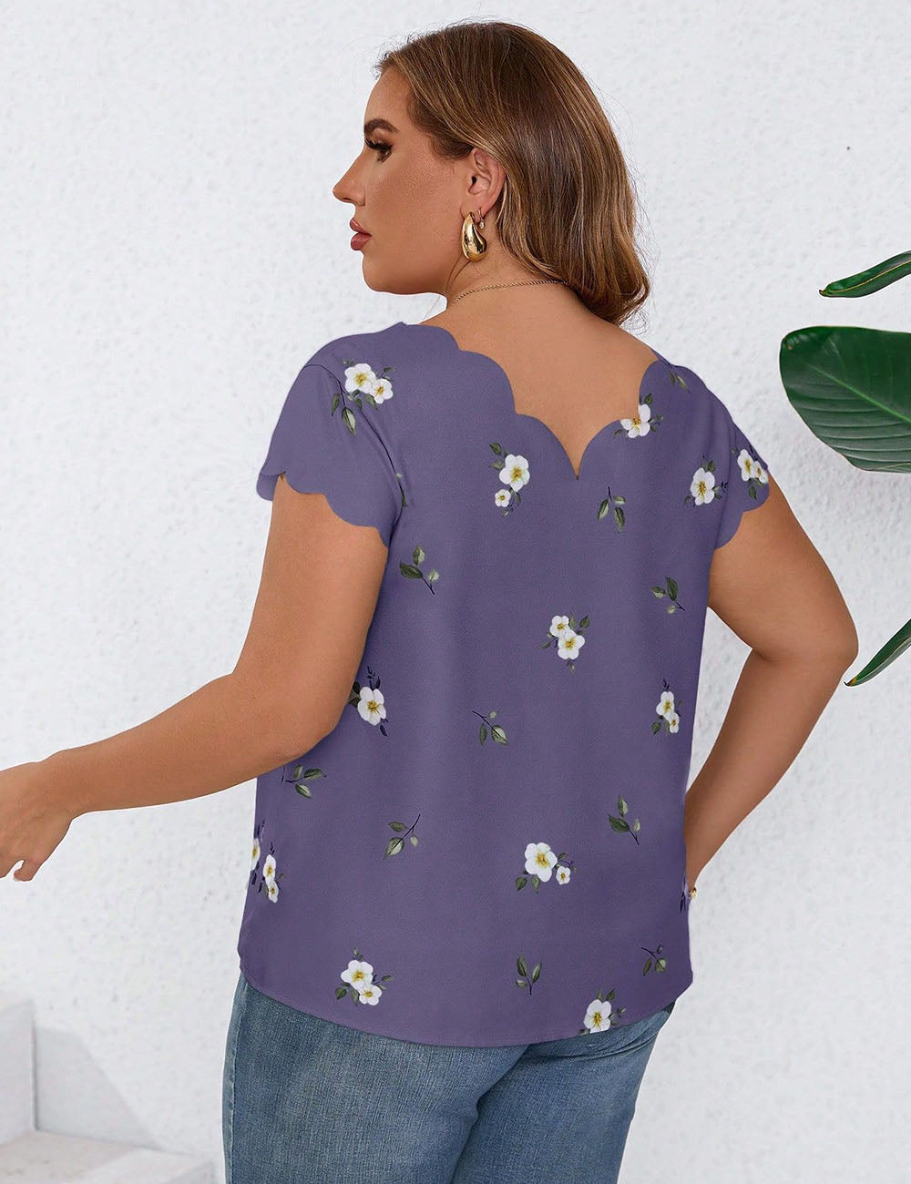 Women_Plus_Size_Shell_Edge_Flower_Print_T-shirt_PRUSES_4