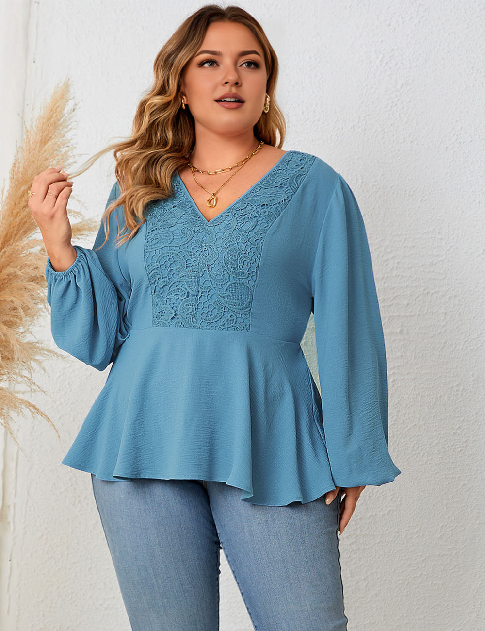 Women_Plus_Size_V-Neck_Lace_Long-Sleeved_Shirt_Blue_PRUSES_7