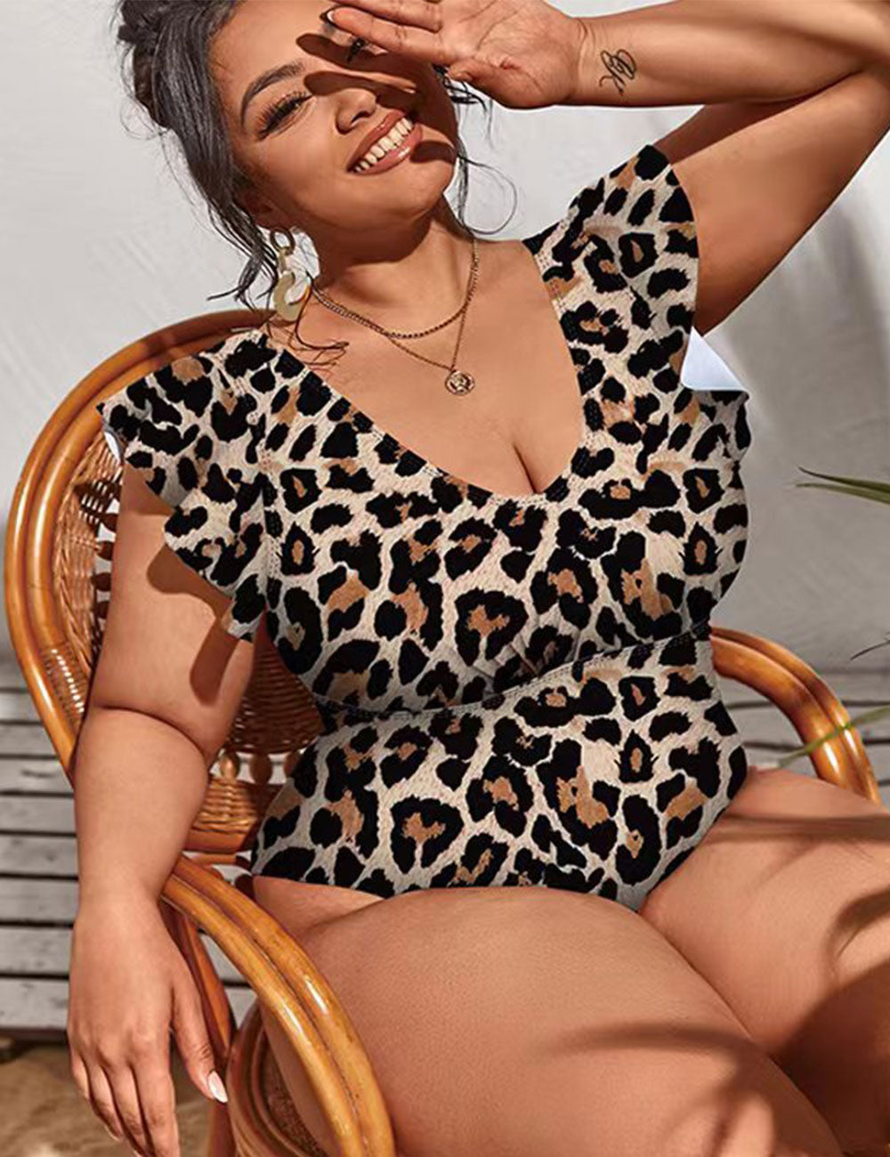 Women_Plus_Size_V-Neck_Leopard_Print_Ruffle_Sleeves_One-Piece_Swimsuit_1