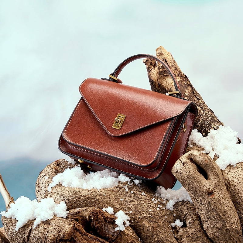 Women_s_Brown_Leather_Vintage_Flap_Shoulder_Message