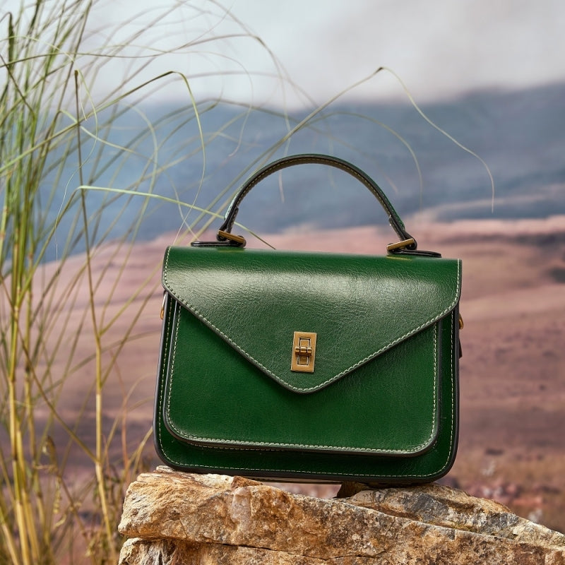 Women_s_Green_Leather_Vintage_Flap_Shoulder_Message-11