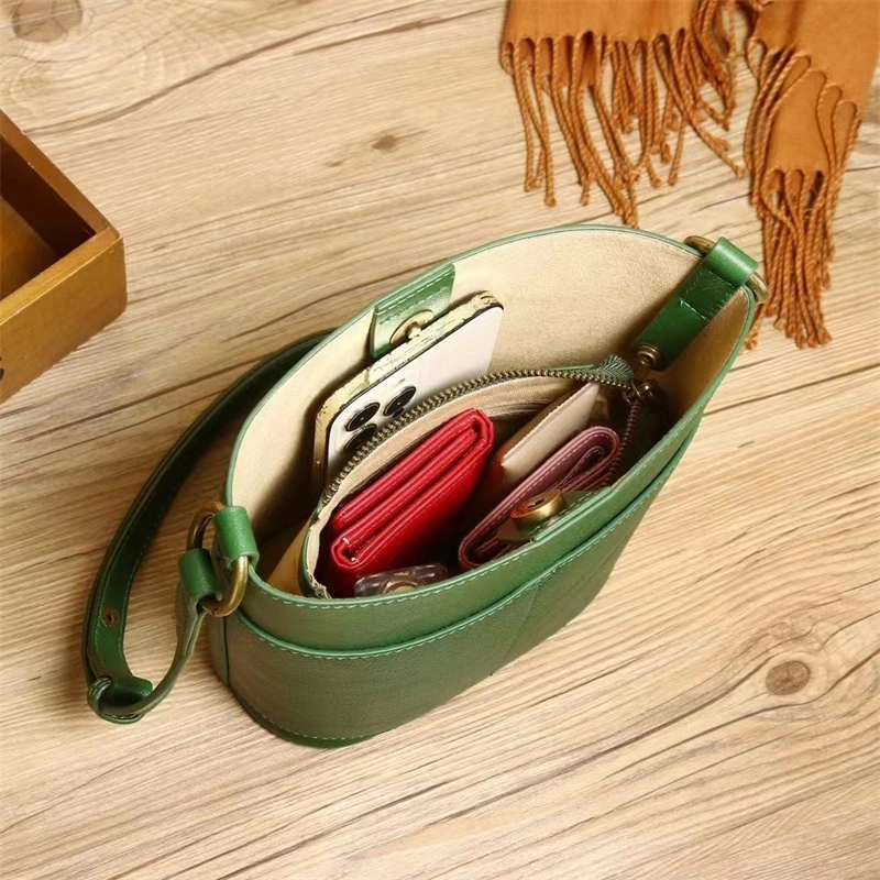 Women's Green Retro Leather Shoulder Mini Bucket Bags-3